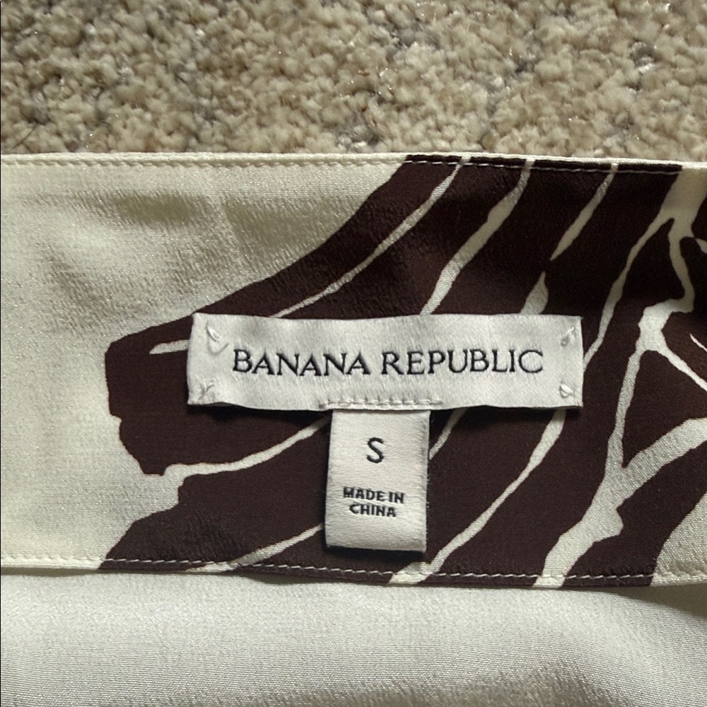 Banana Republic Silk Cream and Brown Patterned Skirt